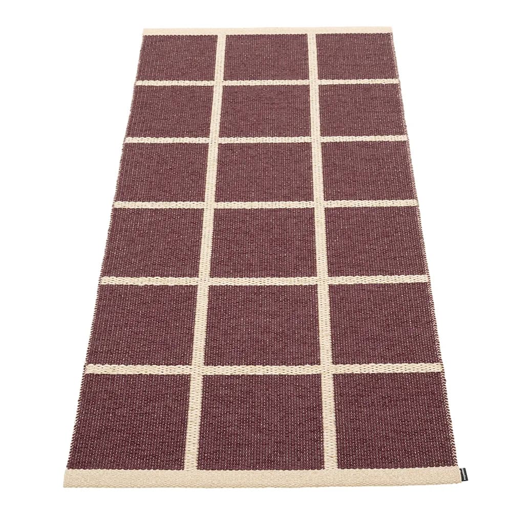 Pappelina, Gewebter Teppich Criss Burgundy 70x150 cm
