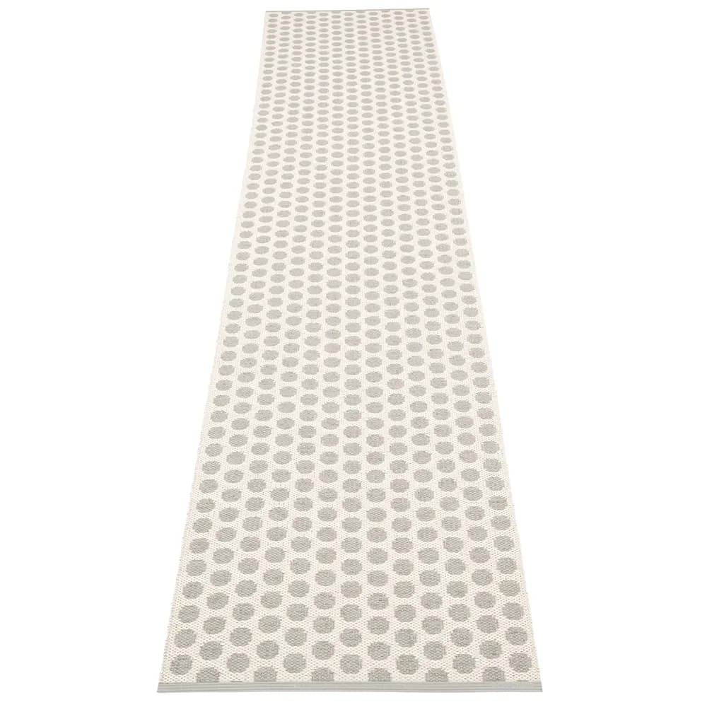 Pappelina, Noa Teppich Warm Grey/ V/ W. Grey stripe 70 x 350 cm