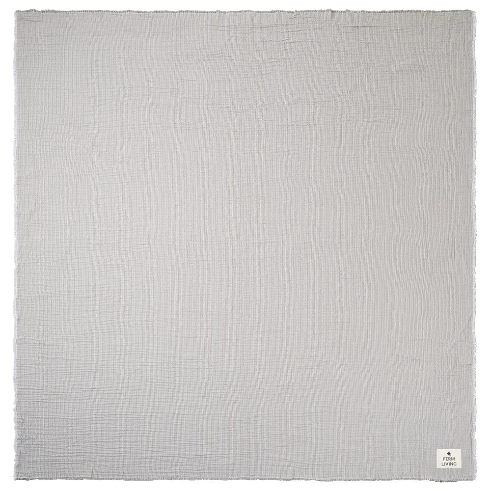 ferm LIVING - Fino Tagesdecke Tea Green/Sand