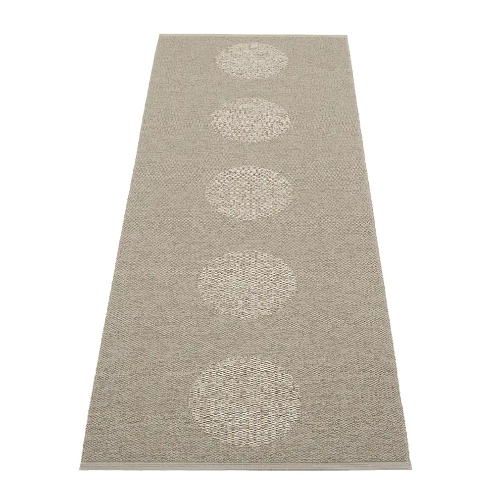 Pappelina, Vera 2.0 Teppich 70x200 cm Dark Linen
