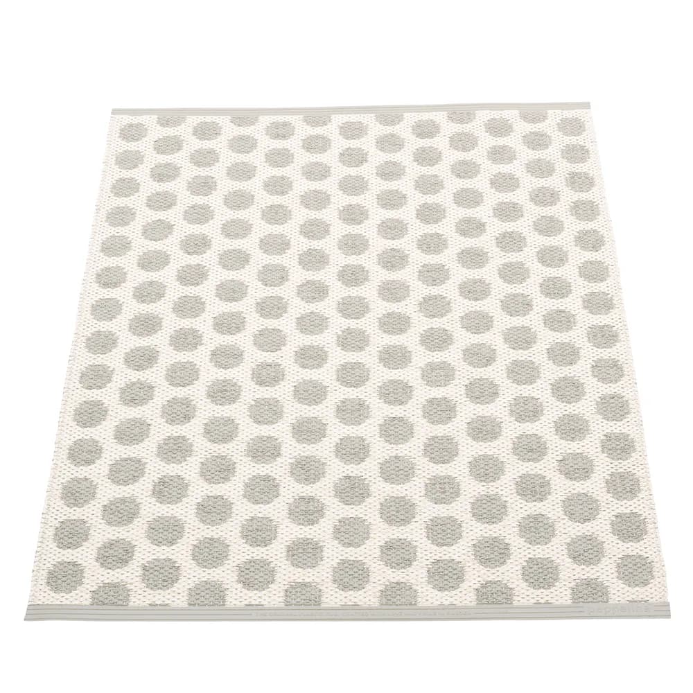 Pappelina, Noa Teppich Warm Grey/ V/ W. Grey stripe 70 x 90 cm