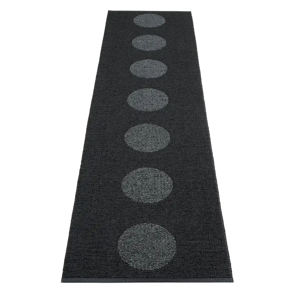 Pappelina, Vera 2.0 Teppich 70x280 cm Black