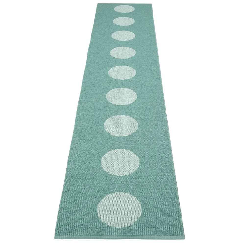 Pappelina, Vera Pop teppich Jade/Pale Turquoise 70 x 360cm