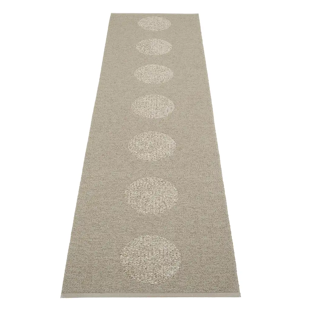 Pappelina, Vera 2.0 Teppich 70x280 cm Dark Linen