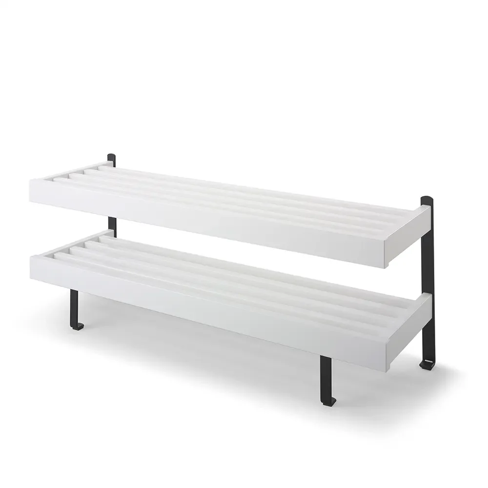Oscarssons Möbel, Nadja Schuhregal 100 cm Birke weiß lackiert/Mattschwarzer Stahl