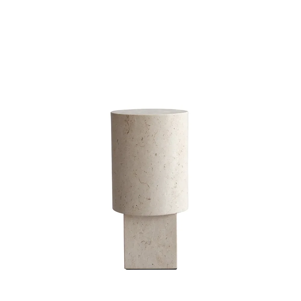 101 Copenhagen, Column tisch – Kalkstein