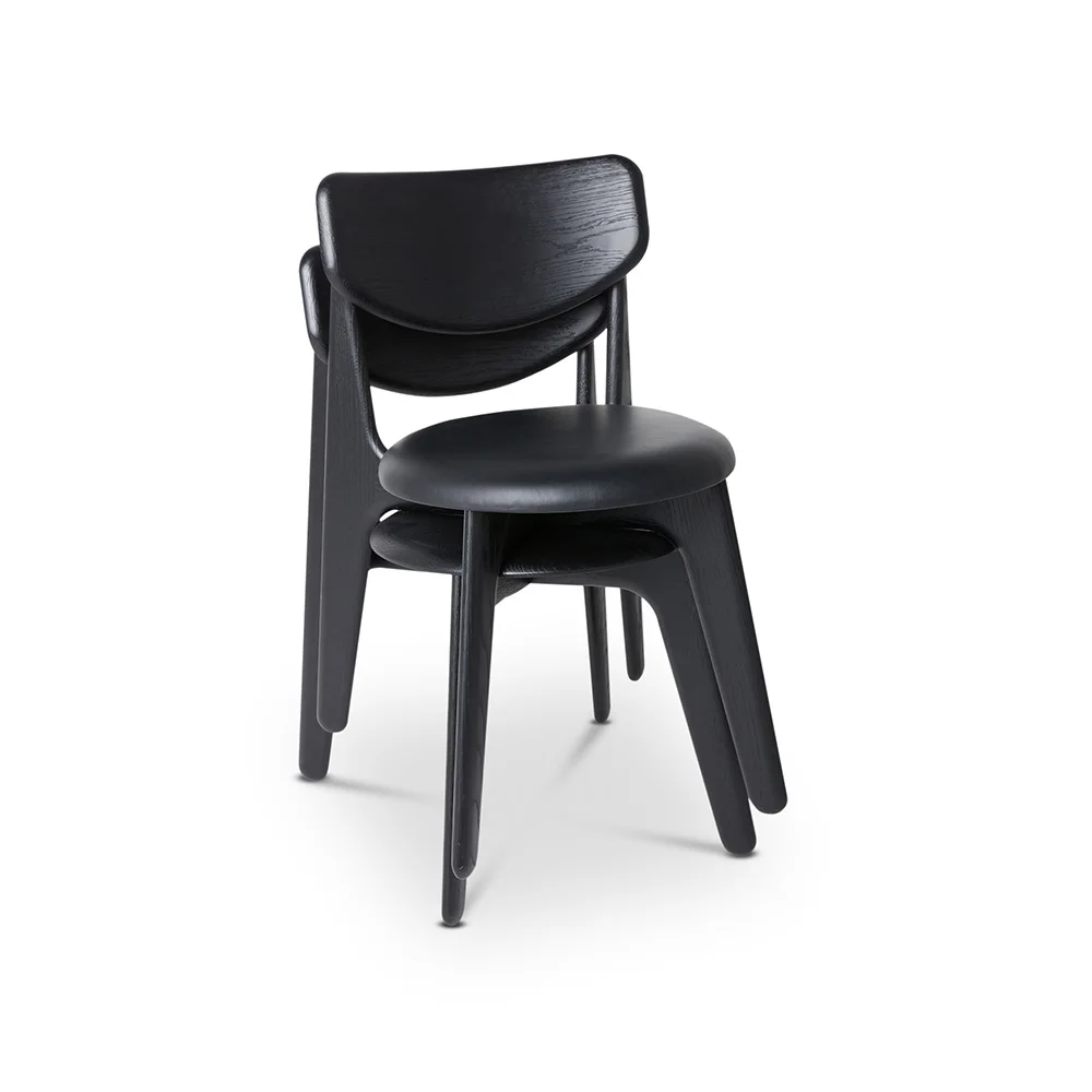 Tom Dixon Slab Esszimmerstuhl gepolsterter Sitz Black oak-black leather