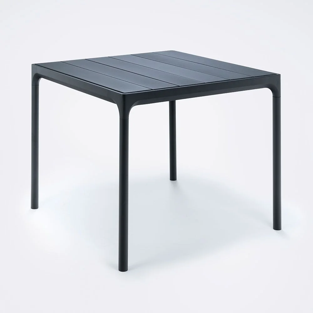 Houe, Four Esstisch 90x90 cm schwarz Aluminium