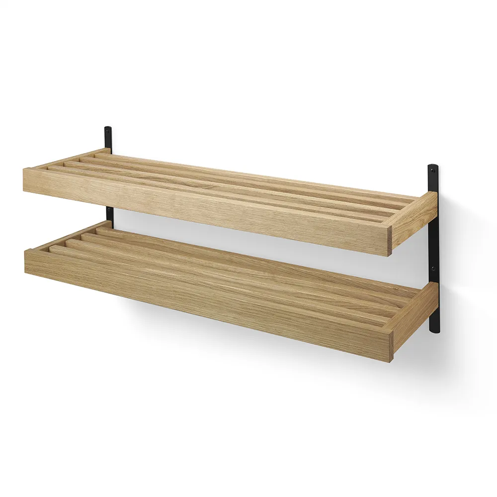 Oscarssons Möbel, Nadja Schuhregal 100 cm 2 Ebenen an der Wand montiert Eiche lackiert/Mattschwarzer Stahl