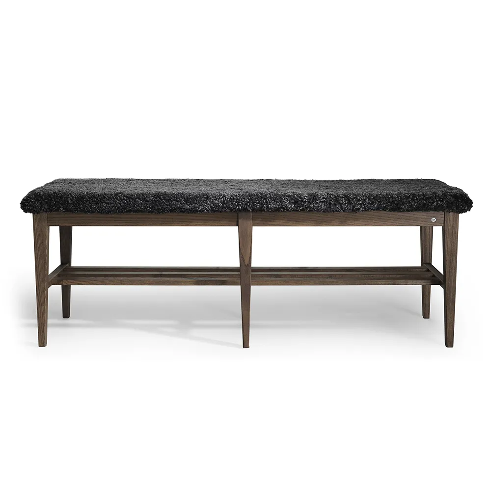 Oscarssons Möbel, Nadja Bench 130 cm Braun Geölte Esche/Schafsfell Dunkelgrau