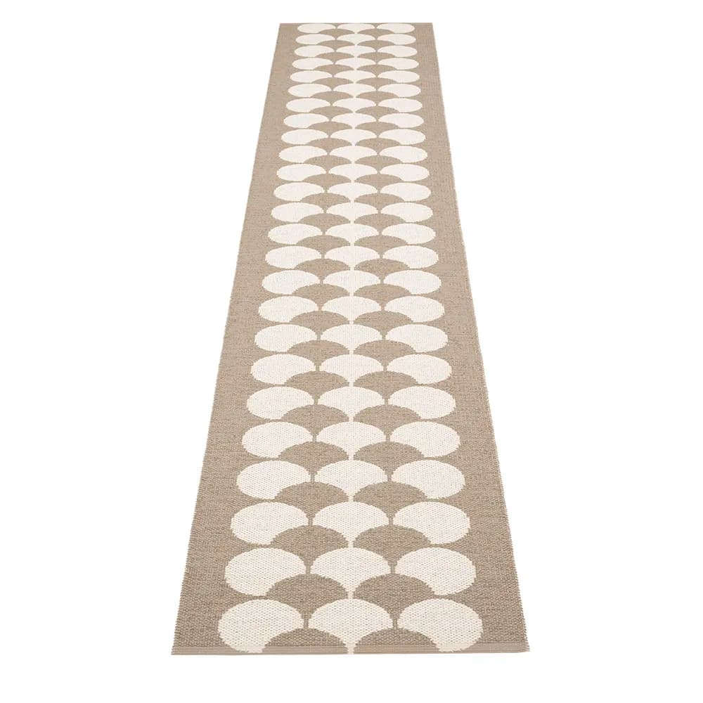 Pappelina, Poppy Potato / Vanilla Teppich 70 x 350 cm