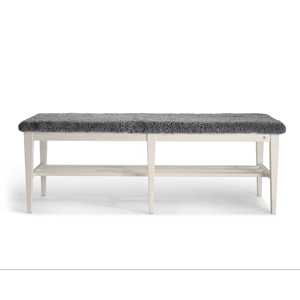 Oscarssons Möbel, Nadja Bench 130 cm Esche/Schafsfell weiß geölt Hellgrau