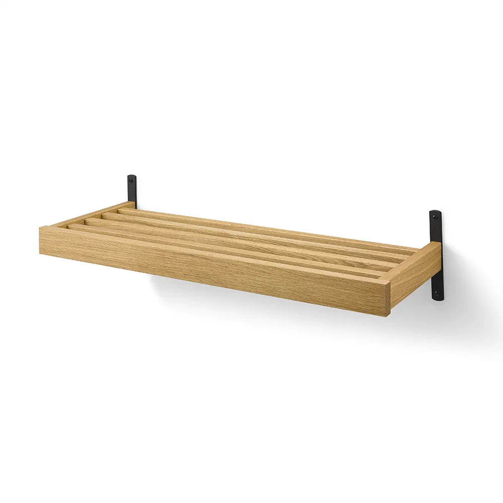 Oscarssons Möbel, Nadja Schuhregal 80 cm wandmontiert Eiche lackiert/Mattschwarzer Stahl