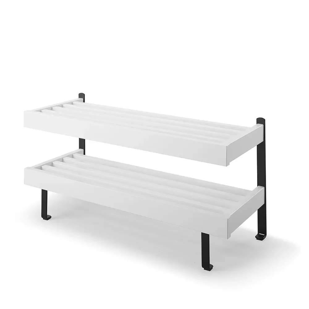 Oscarssons Möbel, Nadja Schuhregal 80 cm Birke weiß lackiert/Mattschwarzer Stahl