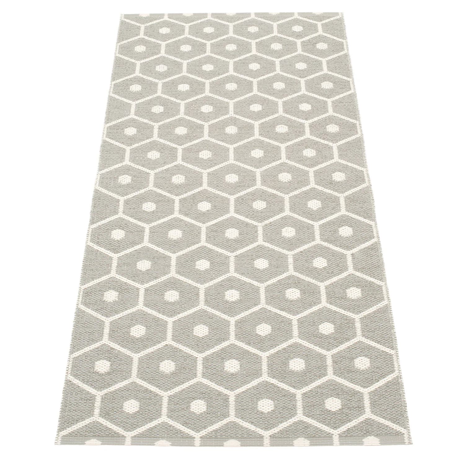 Pappelina, Honey Teppich 70x160 cm warm grey / vanilla